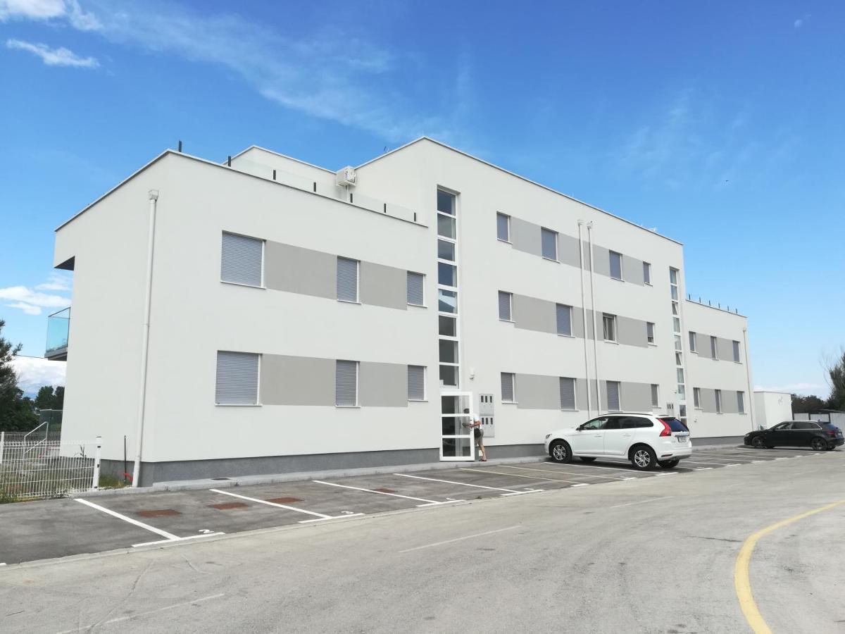 Apartment Antonella Nin Exterior foto